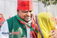 Gayatri prajapati arrested in lucknow