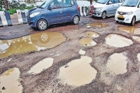 Hyderabad roads riddled with 3000 potholes