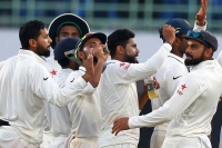 India strike two late blows to gain edge over england