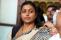 Senior actress wants to compete on roja