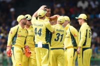 Mitchell starc takes 100th odi wicket