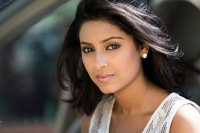Police investigate death of young indian television actress pratyusha banerjee