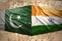 India warns pakistan against meeting with kashmiri separatists