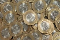 People should continue to accept rs 10 coins as legal tender rbi
