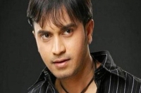Marathi actor sagar shantaram dies on stage after suffering cardiac arrest