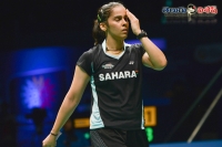 Saina nehwal crashes out of japan open