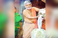 Tanikella bharani performs abishekam at someshwara temple