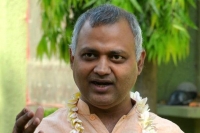 Former delhi law minister somnath bharti booked in a domestic violence case