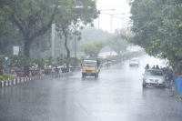Rain lashed over hyderabad and other districts in telangana