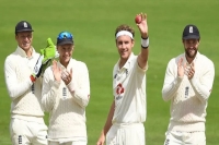 Stuart broad joins james anderson in 500 wicket club
