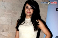 Trisha walks out from selva simbu film