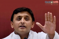 Up cm akhilesh yadav sacks 8 ministers