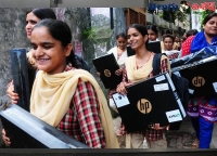 Uttarpresdesh govt decided to disrtibute laptops to the students who will pass ssc and inter