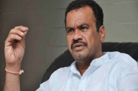 Congress mp venkat reddy writes letter to pm on corona deaths in telangana