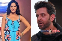 Hrithik loses his cool after yami gautam keeps him waiting