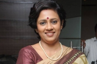 Murder threaten calls to senior actress director lakshmi ramakrishnan