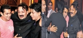 Salman khan shah rukh khan hug at iftar party
