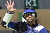 Abhinav bindra s olympic farewell ends in a fourth place finish