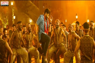 ఆచార్య స్పెషల్ సాంగ్ తో స్టెపులు ఇరగదీసిన మెగాస్టార్