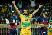 Shahid afridi hattrick in t10 cricket league 2017