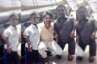 Allu arjun satisfies his fans with photo wish