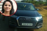 Anchor anasuya met with an accident near anantapur