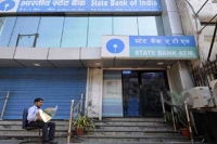 Four days consecutive holidays for banks