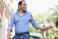 Ms dhoni should retire on his own terms says mohammed azharuddin