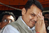 Devendra fadnavis to take oath as maharashtra cheif minister on october 31