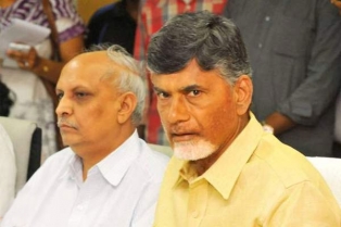 ఉద్యోగ బది‘లీలల’పై మాజీ ప్రధాన కార్యదర్శి వ్యంగ్యాస్త్రం