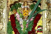 Vijayawada kanakadurga temple chief priest transferred