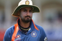 Harbhajan singh third indian to take 200 wickets in t20s