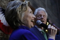 Hillary clinton gave bill a black eye in the white house