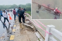 13 dead as bus headed to pune falls into river narmada in madhya pradesh