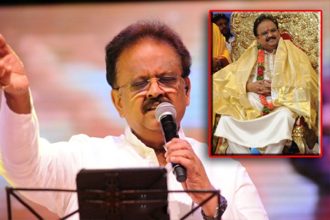 మధురకంఠంతో ప్రేక్షకులను అలరించిన స్వరమాంత్రికుడు