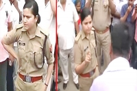 Lady officer in up stood up to an angry mob like a one woman army