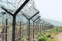 Govt plans 5 layer lock at border to prevent pathankot like attacks
