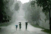 Heavy rain forecast to the coastal andhra in next 24 hours imd