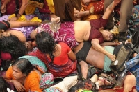Tragedy at rajamundry pushkar ghat by the govt negligence