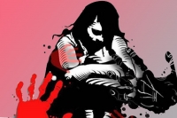 Delhi 14 year old school girl gang raped by six men in moving vehicle