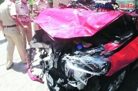 Two killed after drunk lawyer driving on wrong side rams taxi