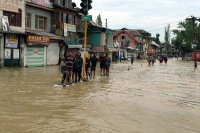 Jammu kashmir rescue operations going on over 500000 people still wait for help in flood ravaged
