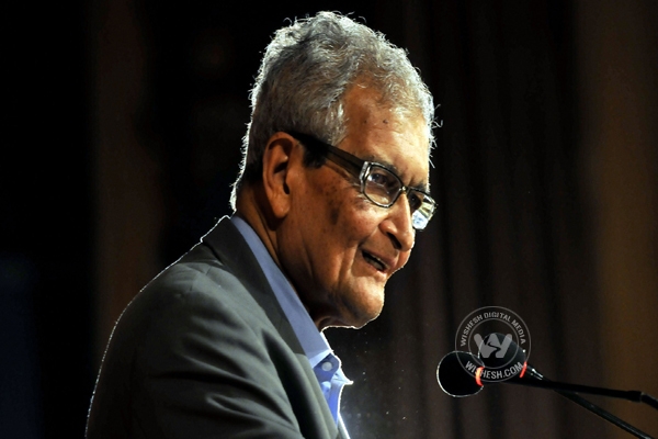 ‘‘నోబెల్’’ బహుమతి స్వీకరించిన తొలి దేశపు ఆర్థిక శాస్త్రవేత్త