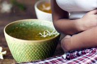 Girl turns yellow develops hepatitis from drinking green tea regularly