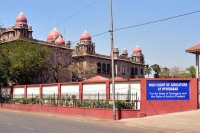 Telangana elections 2018 hc directions to officials not to support parties in elections