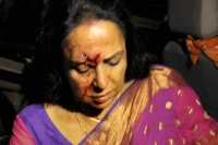 Netizens slams media coverage on hema malini car accident