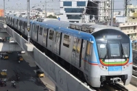 Hyderabad metro rail allows even boozers to travel on dec 31st