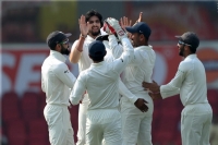 India vs sri lanka 2nd test day 1 hosts finish on 11 1 trail by 194 at stumps