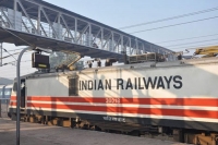 Indian railways to take action against 13 000 absentee employees