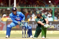 De villiers century takes south africa to 303 5 vs india